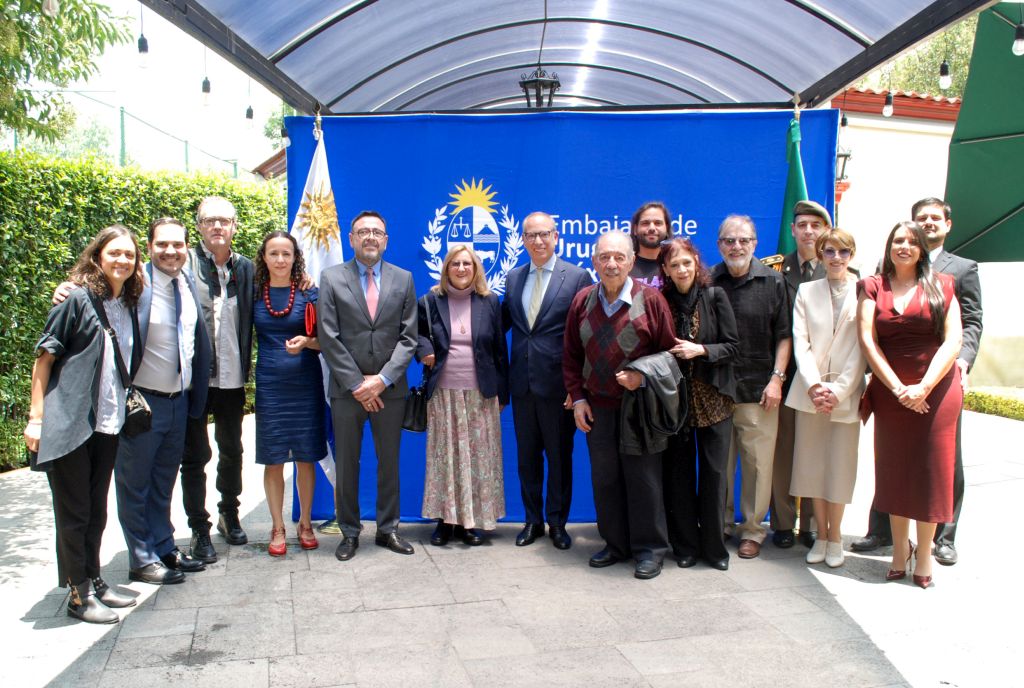 Fotografías del Dia Nacional de Uruguay 2025